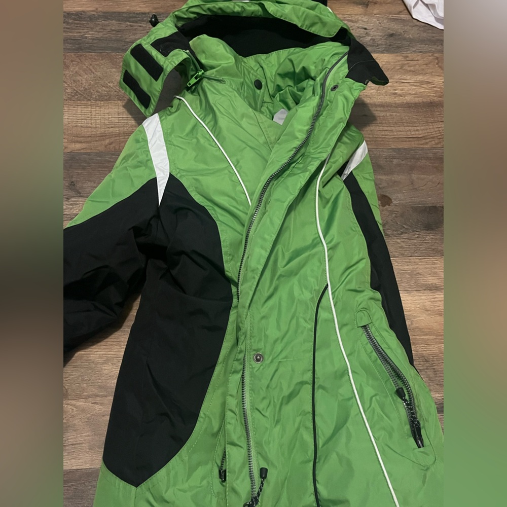Green winter coat!!✨💚